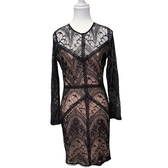 ASTR The Label Black Lace Long Sleeve Dress – Size Medium - Picture 2 of 10